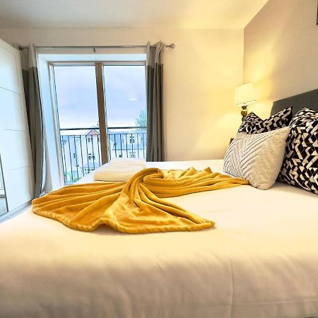 Koala & Tree - Modern 1 Bed Apartment For 4 Guests In The Heart Of Cambridge - Short Lets & Serviced Accommodation Exterior foto
